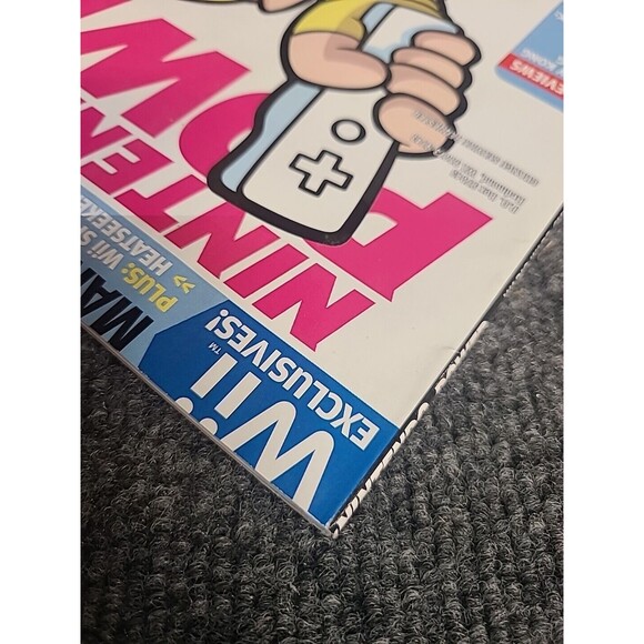 Nintendo Power Magazine Volume 212 February 2007 Wario Ware w/ 2 Posters & Comic - Picture 4 of 9